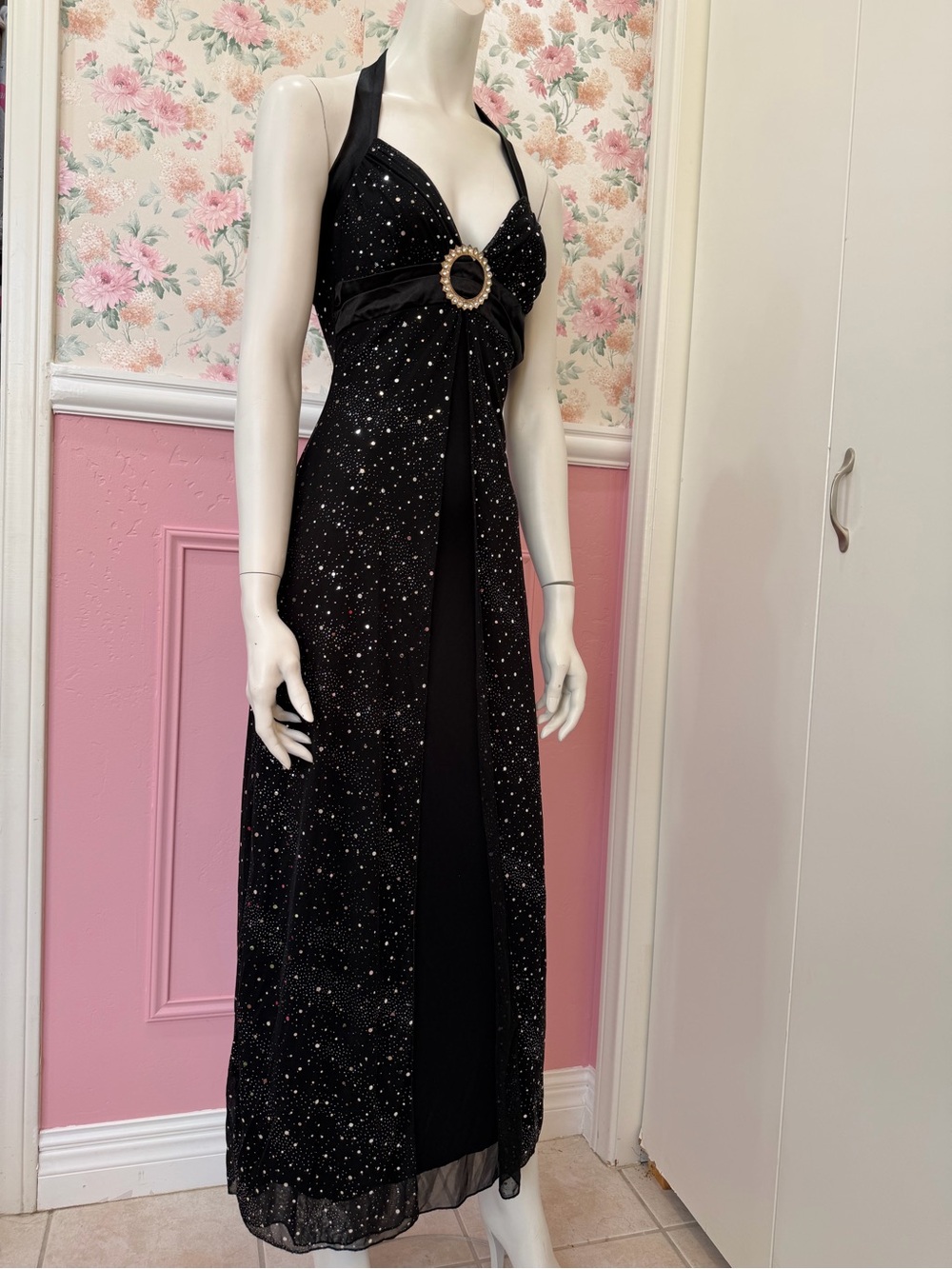 Y2K Sparkle Halter Evening Gown with Rhinestone Accent